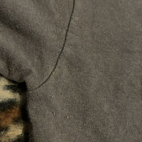 Lizzo Gray The Special Tour Distressed Graphic Shirt Music Singer Artist - Picture 8 of 9